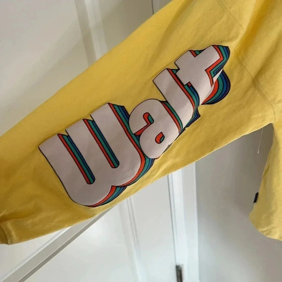 Walt Disney World Yellow Spirit Jersey Size Small - Picture 7 of 8